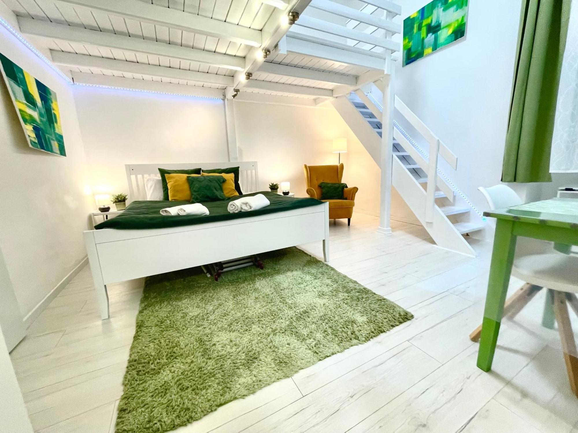 Teresian Apartment Near The Andrassy Street Free Air Conditioner Free Coffee بودابست المظهر الخارجي الصورة